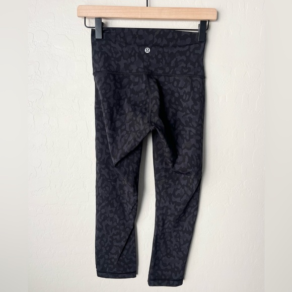 Lululemon Wunder Under Crop leggings Camo Luxtreme 4 - Picture 4 of 9